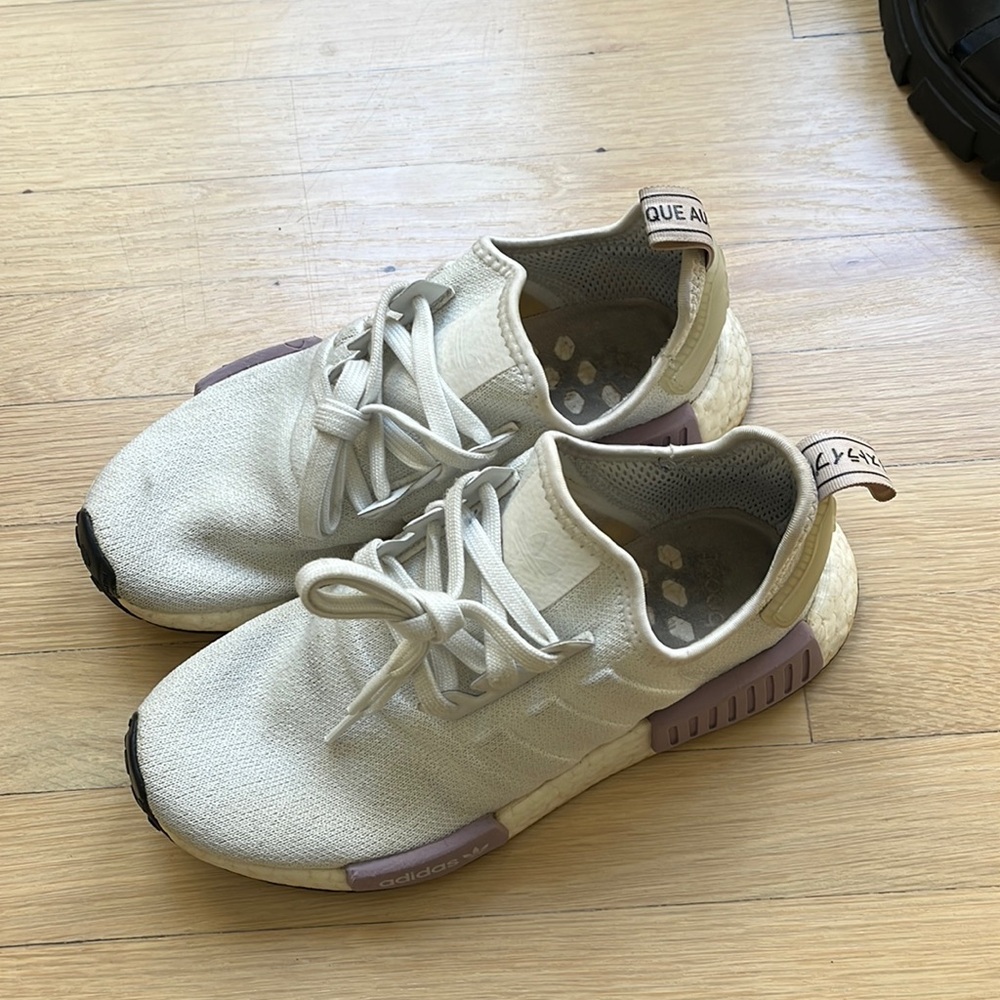 Adidas Sneakers